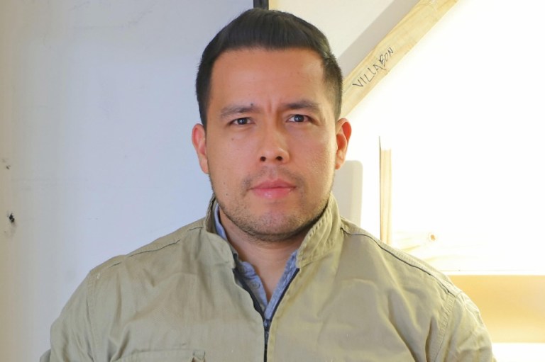 Carlos Villabón y su visión del plástico a través del arte