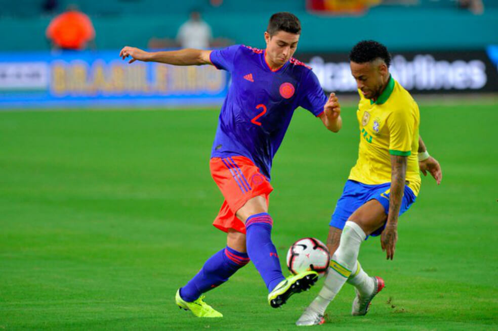 Stefan Medina es el lateral derecho titular de la era Queiroz. Archivo.