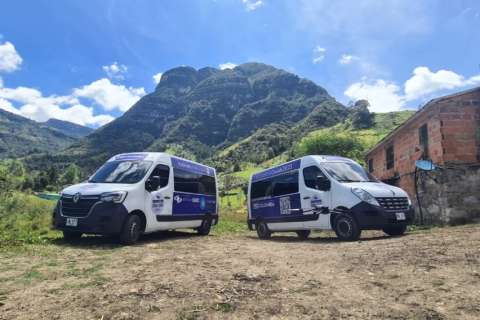 Bus Colombia: el pulso político en Cali, Manizales, Villavicencio y otras ciudades