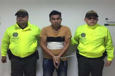Audio del momento en que disidente aborda bus para luego secuestrar a patrullero