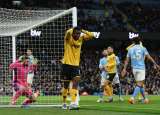 Wolverhampton, con Yerson Mosquera y Jhon Arias, cayó frente a Manchester City