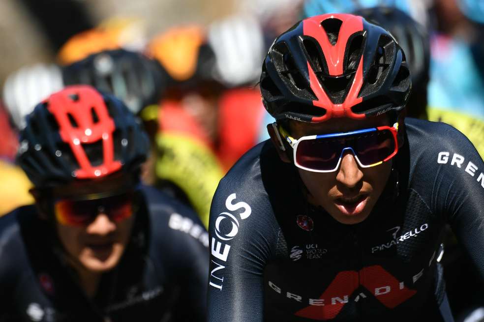 Egan Bernal, líder del Ineos y actual campeón del Tour de Francia, es quinto en la general, a 13 segundos de Yates.