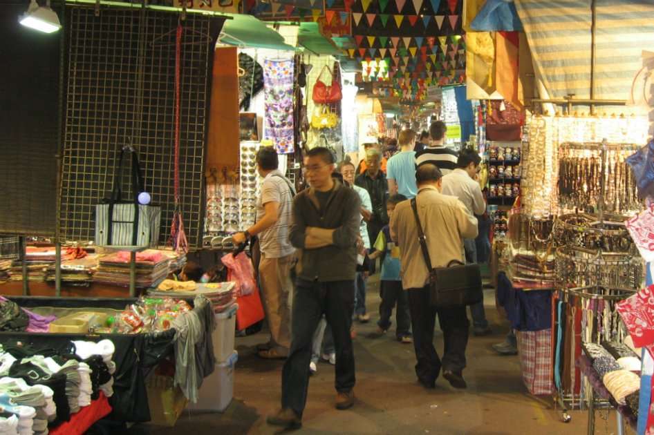 Las ventas minoristas se encuentran en terreno positivo. / Archivo