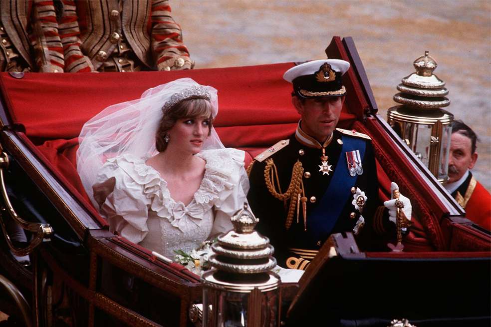 Lady Di y el príncipe Carlos: el cuento de hadas que terminó en divorcio y tragedia. 40 años después del enlace matrimonial