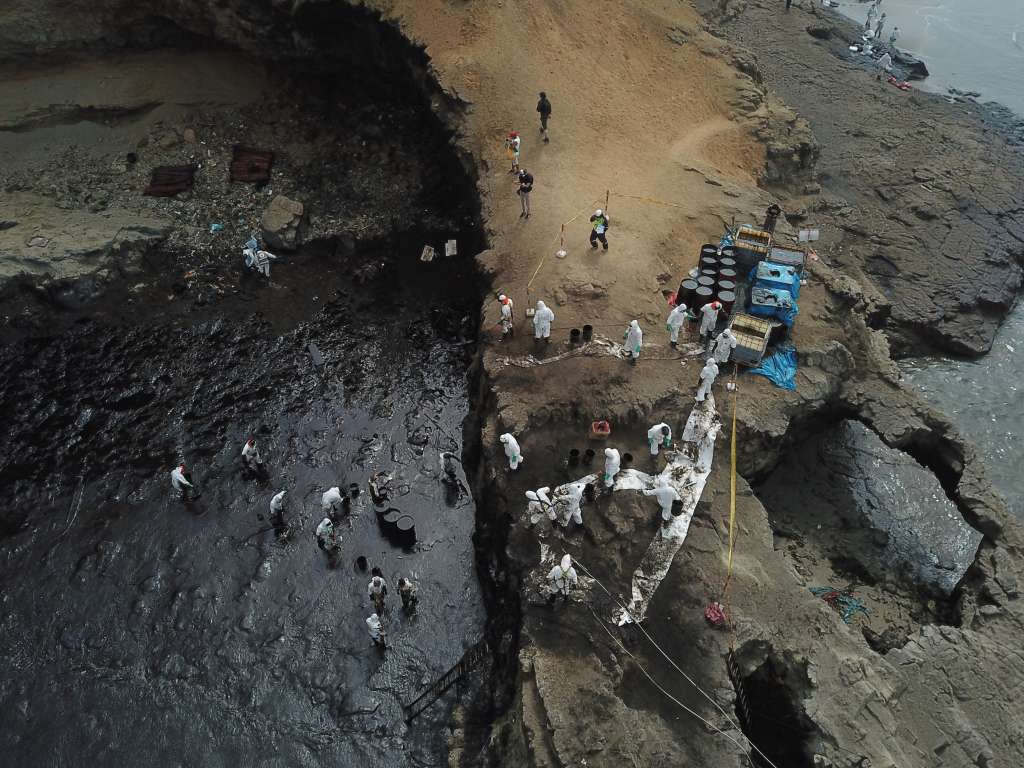 Derrame petróleo en Perú