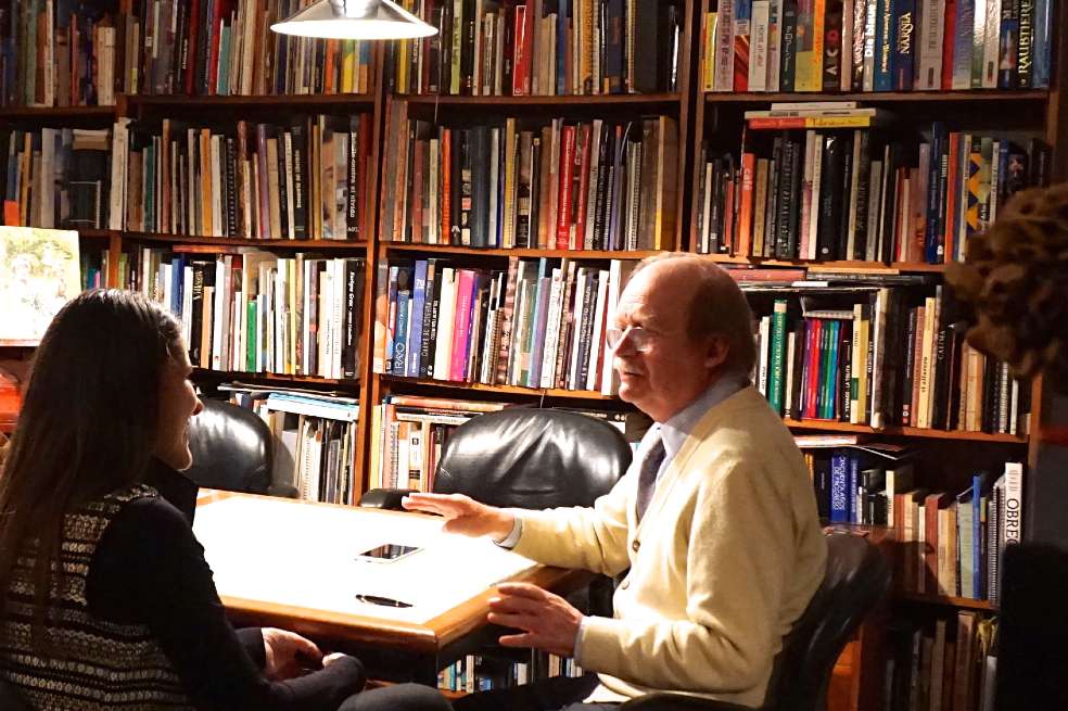 "Villegas Editores es el resultado de una búsqueda personal tras varios intentos creativos, durante diferentes épocas de mi desarrollo, que me llevaron a concluir que crear, desarrollar y editar libros es lo que más me gusta hacer en la vida", dice Benjamín Villegas.