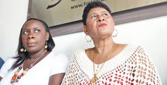 Diana Hurtado y Silvia Berrocal, miembros de la Asociación de Víctimas de La Chinita. / / Luis Benavides