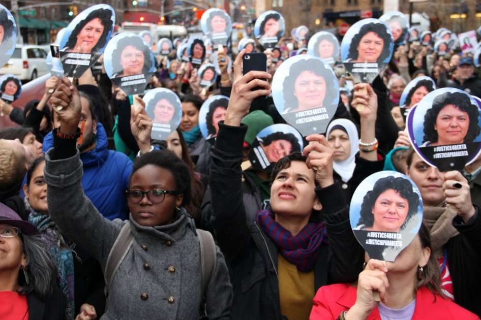 Protesta en Nueva York luego del asesinato de Berta Cáceres. / Flickr - UMWomen