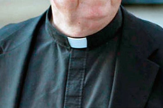 Denuncian que iglesia mexicana protegió a cura que abusó de 100 menores