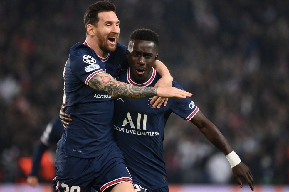 Lionel Messi anotó contra Manchester City su primer gol con PSG.