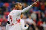 Thierry Henry le dice adiós a las canchas, anunció su retiro