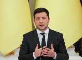 El presidente de Ucrania, Volodimir Zelenski, impone ley marcial en el país