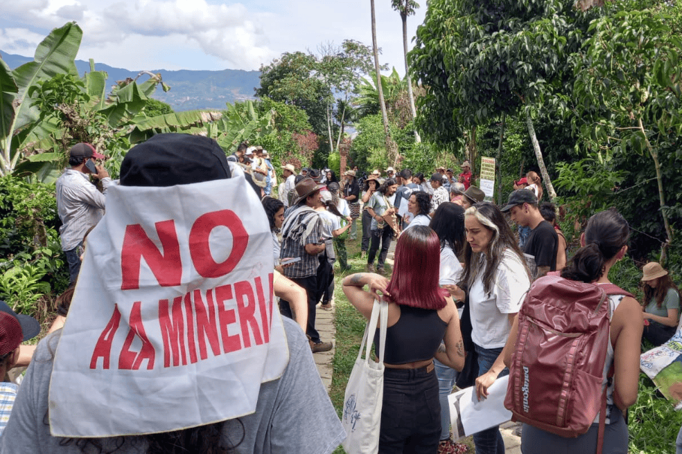 Colectivos sociales han gestionado estudios técnicos alternos a los de la empresa, que demostrarían las afectaciones de la minería en la montaña Mama.