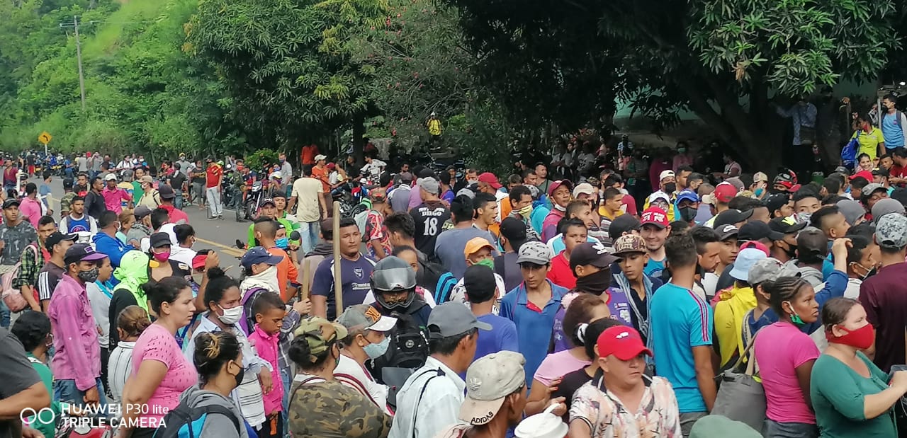 La fuerza pública y diversas instituciones han hecho presencia en el área para desarrollar diálogos con personas que adelantan la invasión.