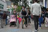Esta es la multa por ir en bicicleta en un puente peatonal o en un andén