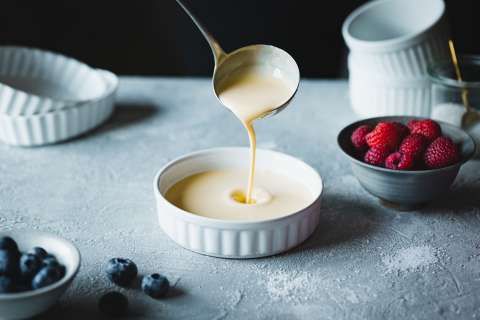 Receta: leche condensada casera para los postres navideños