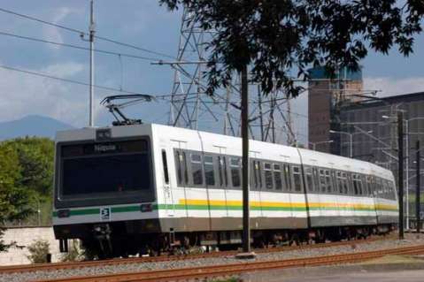 Suspensión del servicio en el metro de Medellín afecta a 100 mil usuarios