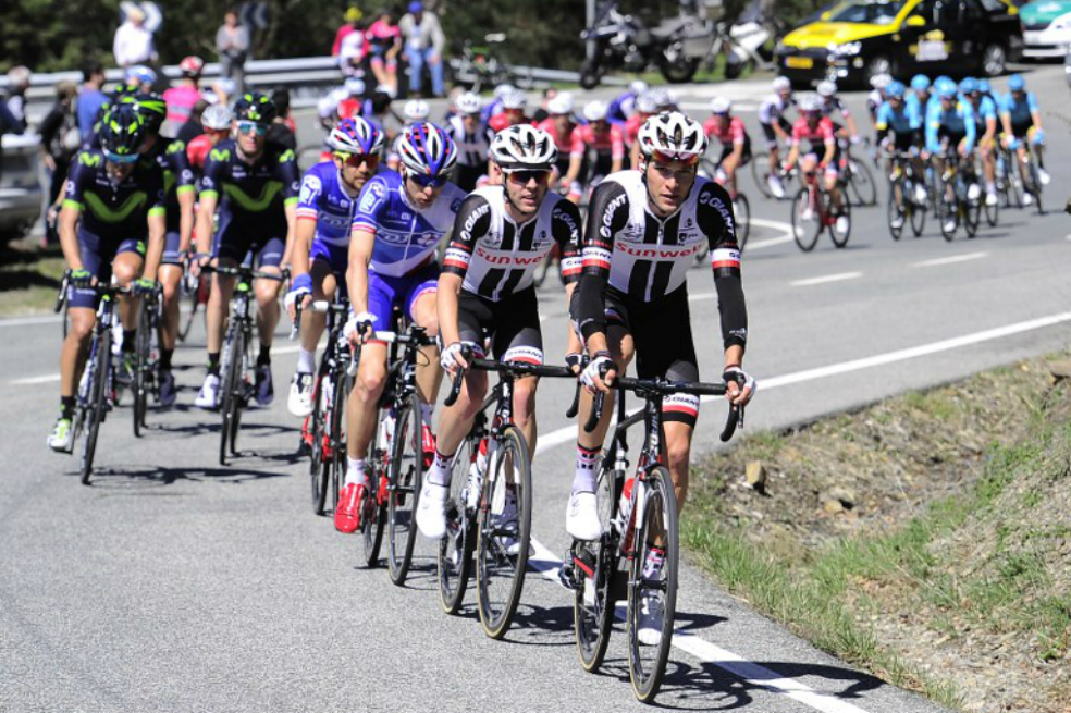 El mejor colombiano en la clasificación general es Rigoberto Urán, del Cannondale, en el puesto 28. / AFP