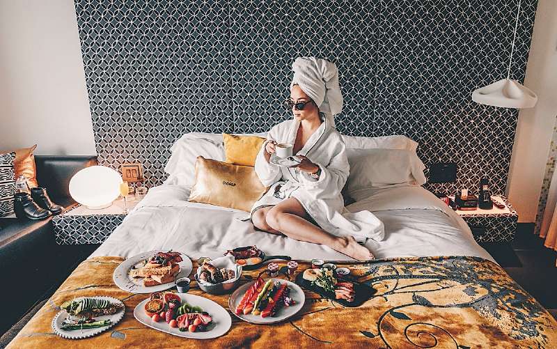 Las “staycations” son ideales para descansar, disfrutar de comida deliciosa y de muy buenos planes sin salir de la ciudad donde vive. / Cortesía: W Bogotá