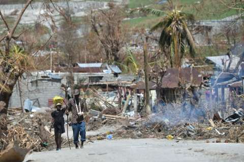 Sube a 473 el número de muertos en Haití por huracán Matthew