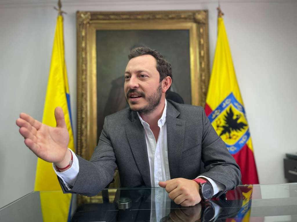 Juan Baena, presidente del Concejo de Bogotá pidió investigar el proceso de selección de Personero de Bogotá ante denuncias sobre los exámenes.