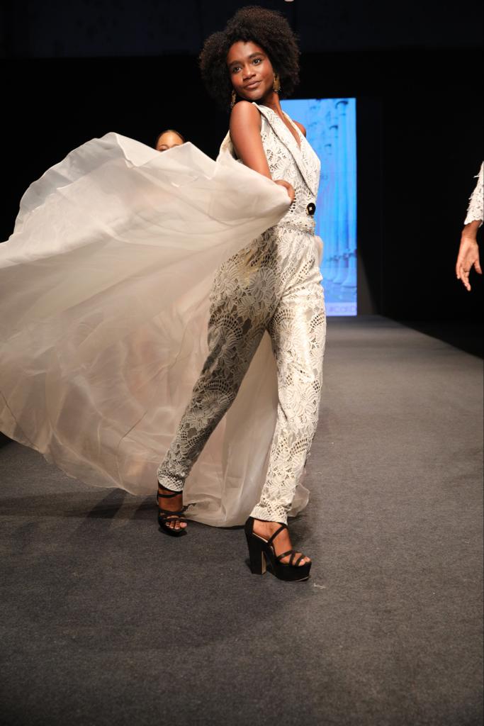 La Pasarela Cromos descrestó con Raúl Peñaranda en Cali Distrito Moda
