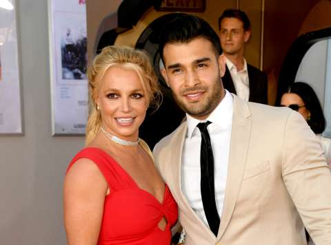 Así fue la boda de Britney Spears con Sam Asghari ¡Hubo beso con Madonna!