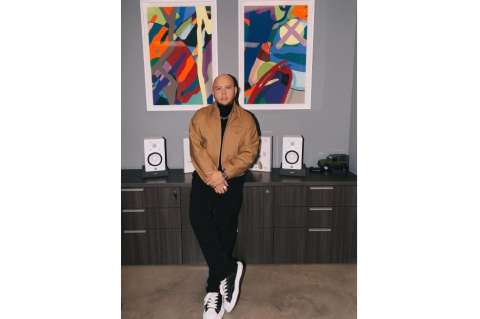 Lex Borrero, el productor colombiano que impulsa a estrellas latinas en EE. UU.