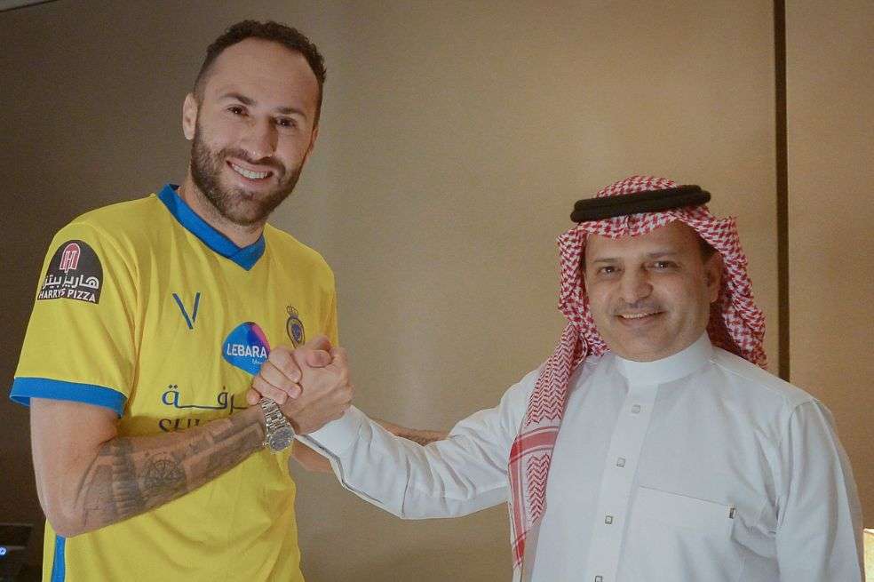 Así presentaron a David Ospina en su nuevo equipo.