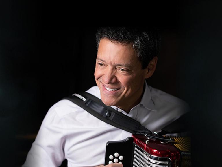 Fernando Dangond Castro, entre caminos de poesía