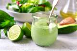 Crema de aguacate para untar en tus tostadas favoritas
