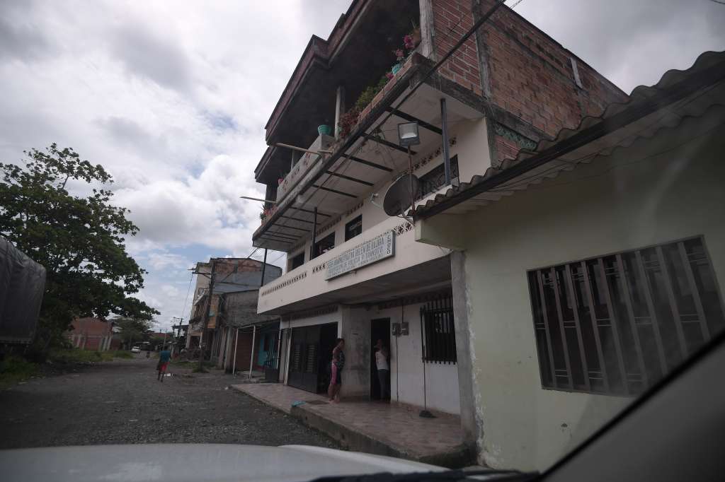Diferentes aspectos de este corregimiento ubicado en el municipio de Riosucio; habitantes, hospital, inspección de policía y otros; previo a las elecciones regionales de 2019, donde hacen campaña candidatos de los departamentos de Antioquia y Chocó.