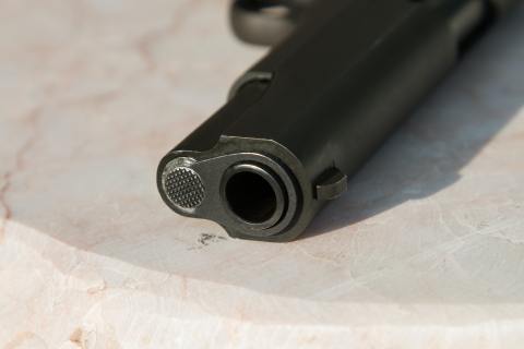 Investigan asesinato de una mujer en la vía Bogotá-Girardot: hay un carro implicado