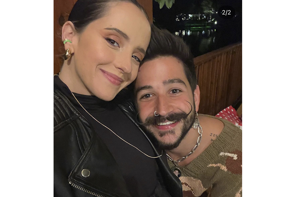 Camilo celebró su primer Día del Padre y en España, una fan le pidió ser la niñera de Índigo.