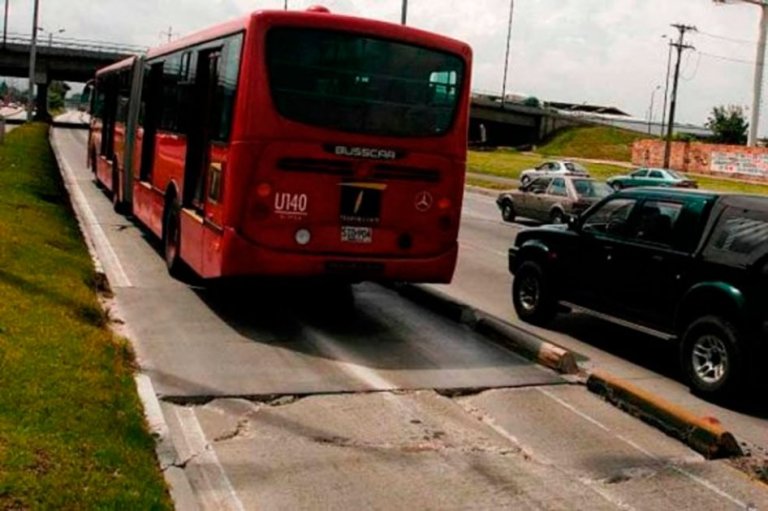 3.000 losas de TransMilenio ya cumplieron su vida útil