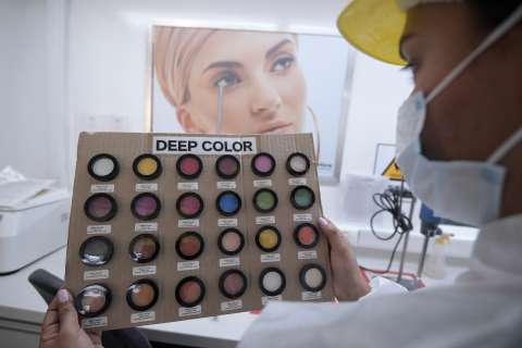 ¿Vende cosméticos? El Invima cambió el trámite para comercializarlos