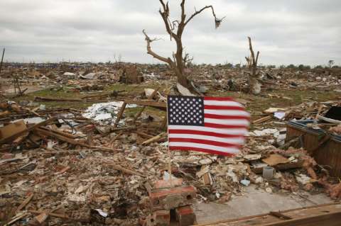 Nuevo tornado toca tierra en Oklahoma