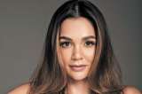 Lina Tejeiro, presentando con humor