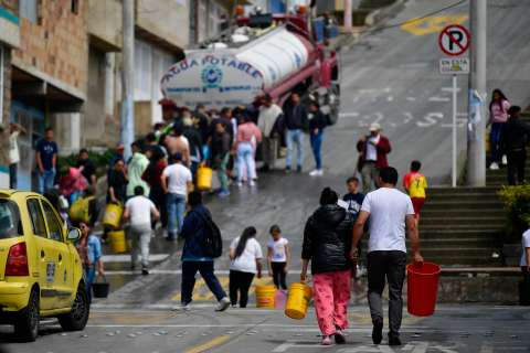 Daño en tubería ocasiona reducción en presión de agua en barrios de cinco localidades