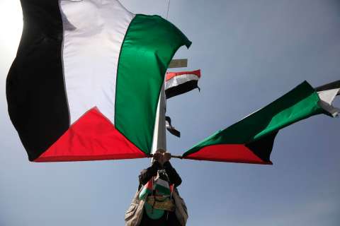 Yemen, bajo alerta tras bombardeos de Israel al aeropuerto de Saná