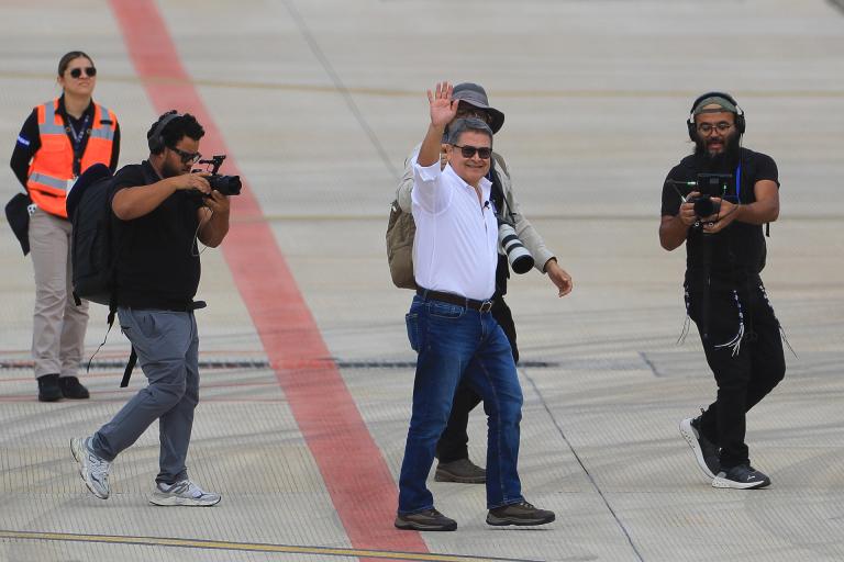 Juan Orlando Hernández vuelve a Honduras: enfrentará la justicia tras indulto en EE. UU.