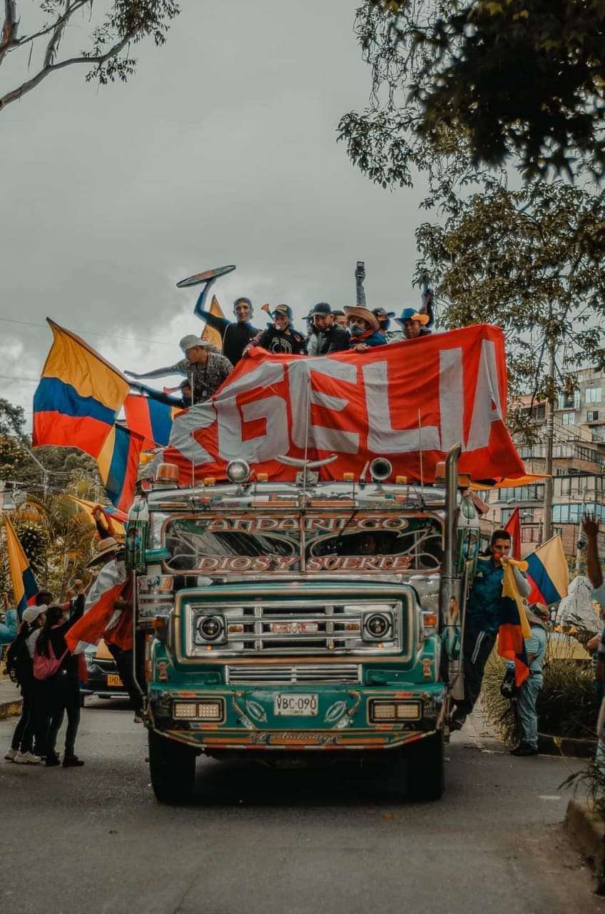 Llegada de campesinos provenientes de Argelia a Popayán.