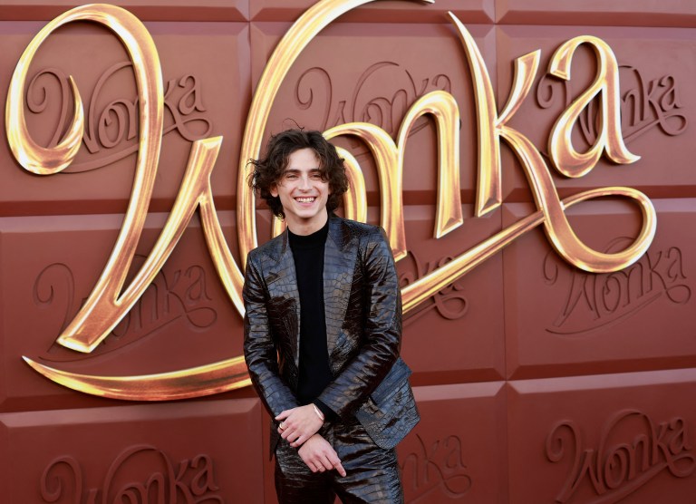 “Wonka”, un viaje dulce y luminoso al inicio del mítico personaje