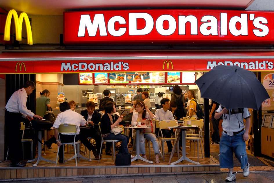 La cadena de comida busca renovarse en algunos locales. / Bloomberg News