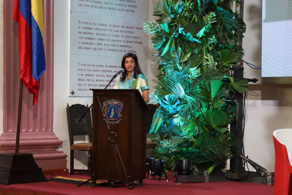 Anupama Rajaraman, directora de la Misión de la Agencia de los Estados Unidos para el Desarrollo Internacional (USAID) en Colombia.