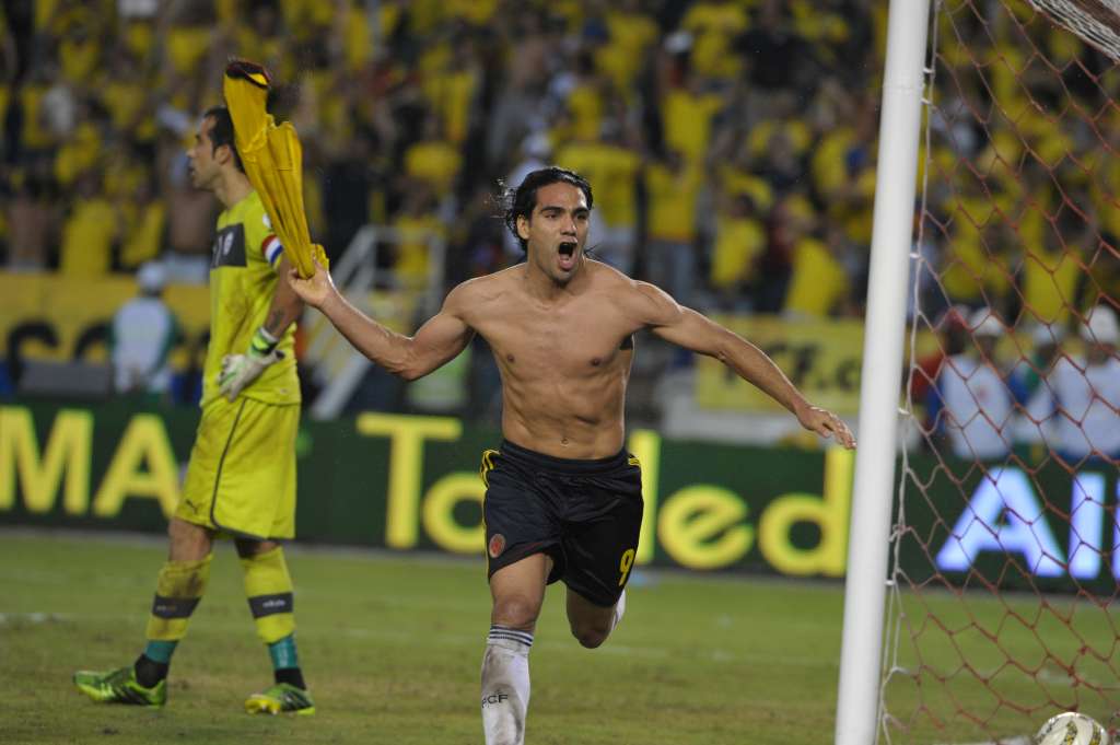 Futbolista colombiano, juega como delantero, en el partido ante Chile por la fecha 17 de las Eliminatorias Sudamericanas camino al Mundial de Brasil 2014.