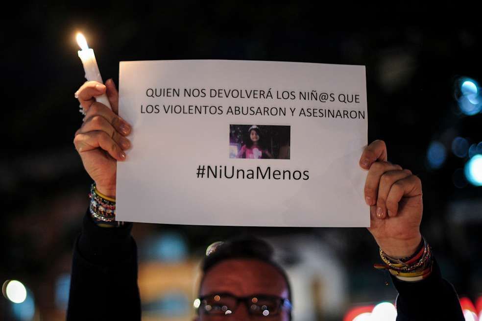 Familiar de una víctima de violencia sexual protesta por la suerte de su pequeña. / Archivo