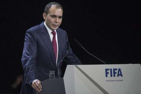 Príncipe Ali de Jordania cree que FIFA merece algo mejor que Platini
