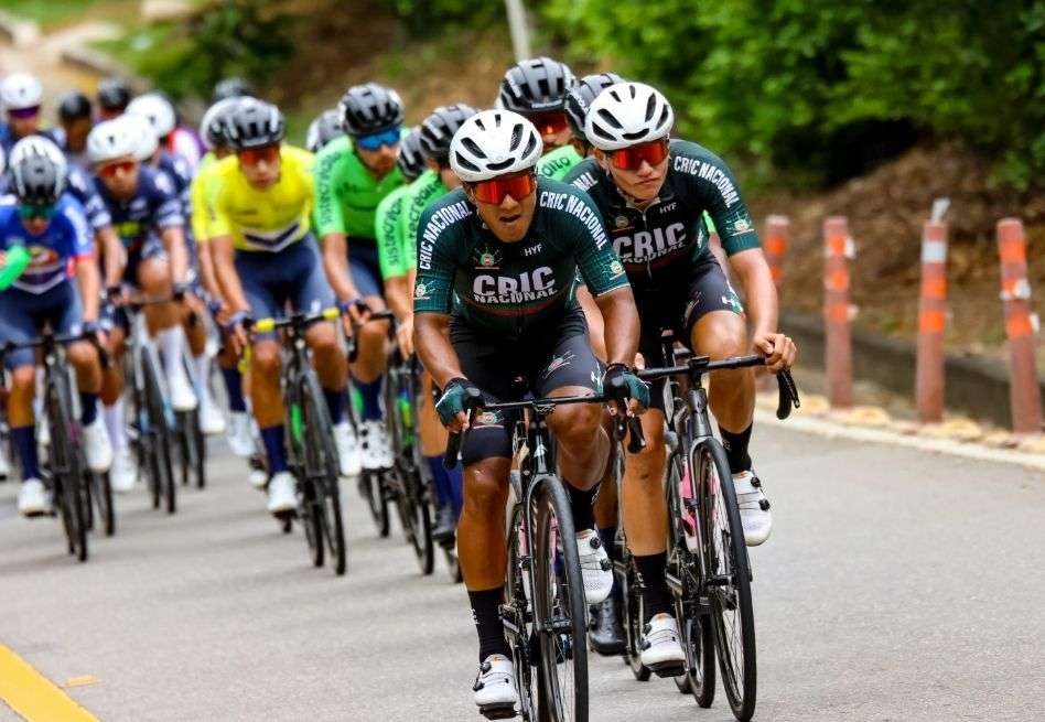 Ciclismo indígena en el podio: el CRIC y Leison Maca hacen historia en el Clásico