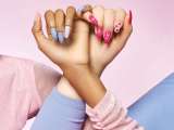 10 colores de uñas que hacen ver tus manos más jóvenes
